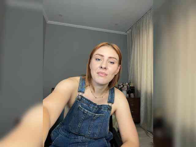 RedheadDevil webcam