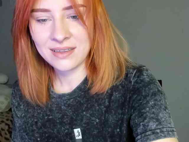 RedheadDevil webcam
