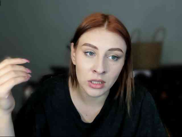 RedheadDevil webcam