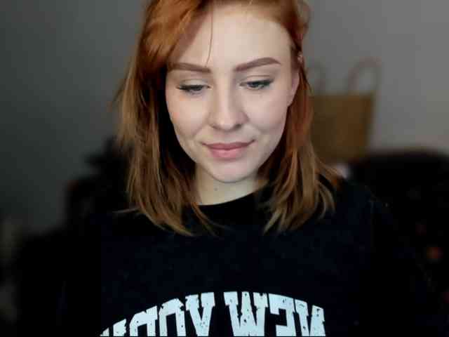 RedheadDevil webcam