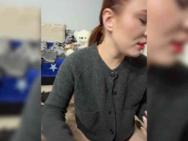 RedheadDevil webcam