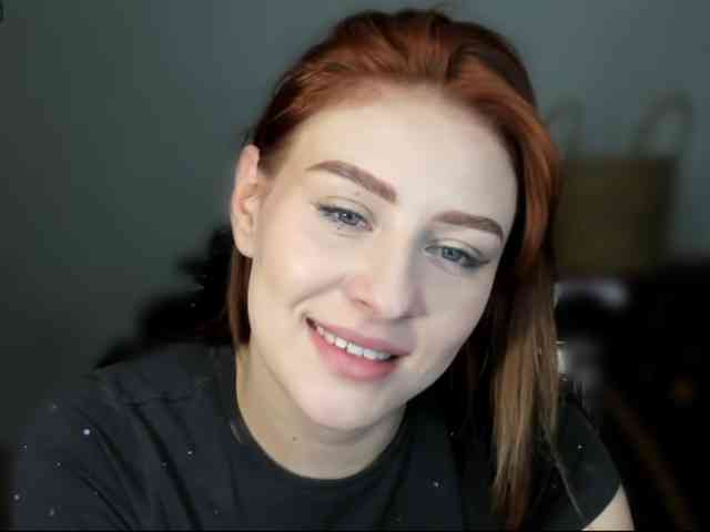 RedheadDevil webcam