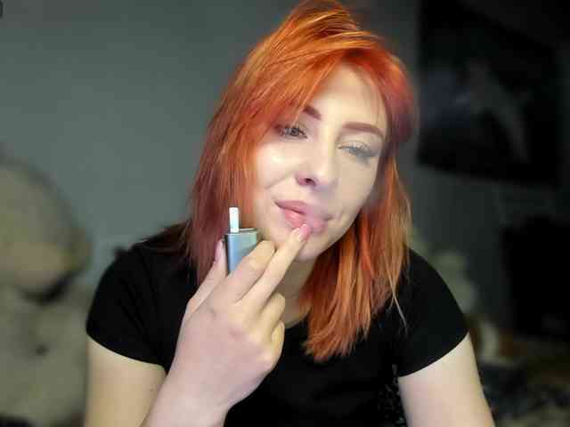 RedheadDevil webcam