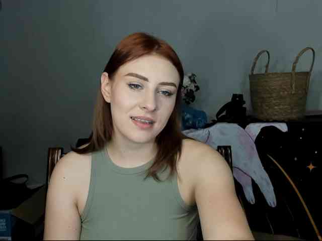 RedheadDevil webcam