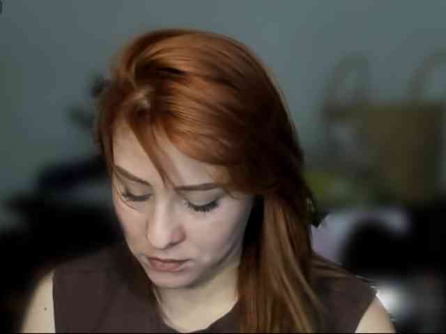 RedheadDevil webcam