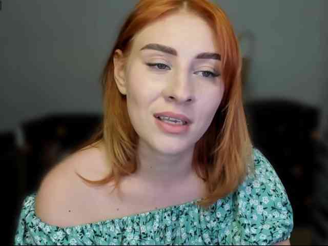 RedheadDevil webcam