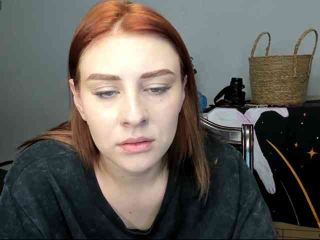 RedheadDevil webcam