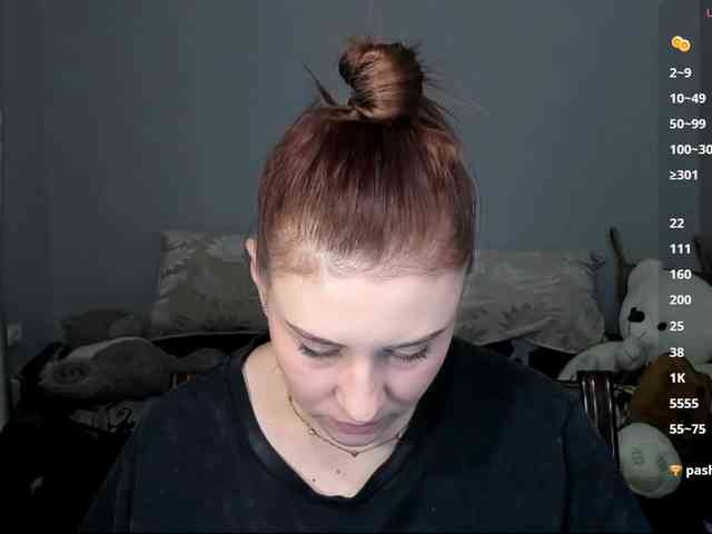 RedheadDevil webcam
