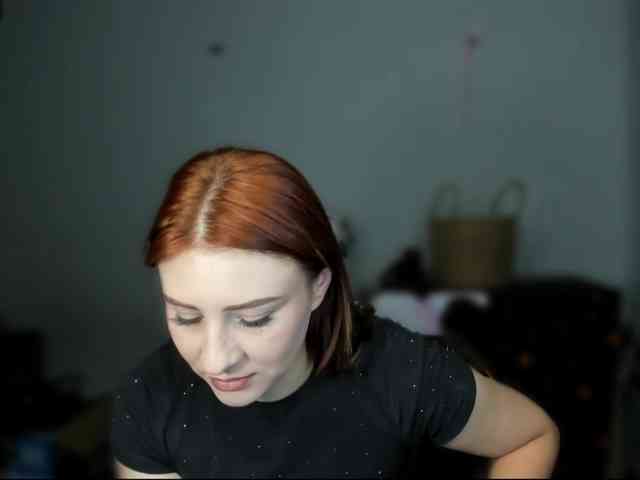 RedheadDevil webcam