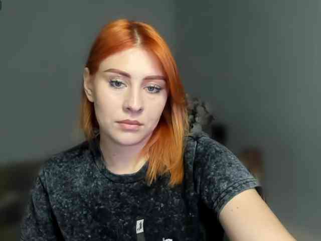 RedheadDevil webcam