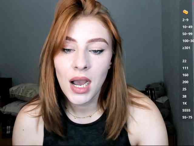 RedheadDevil webcam