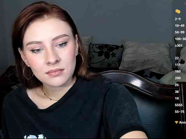 RedheadDevil webcam