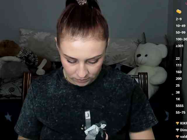 RedheadDevil webcam