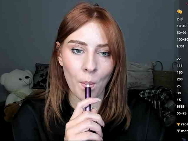 RedheadDevil webcam