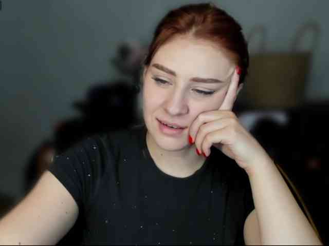 RedheadDevil webcam