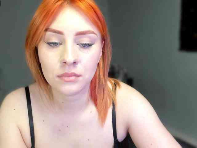 RedheadDevil webcam