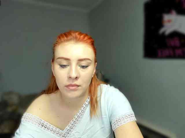 RedheadDevil webcam