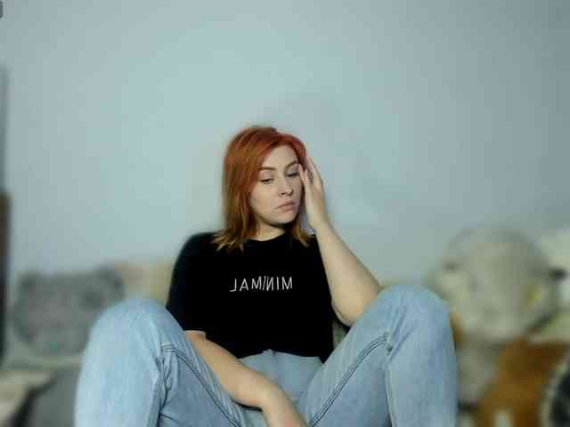 RedheadDevil webcam