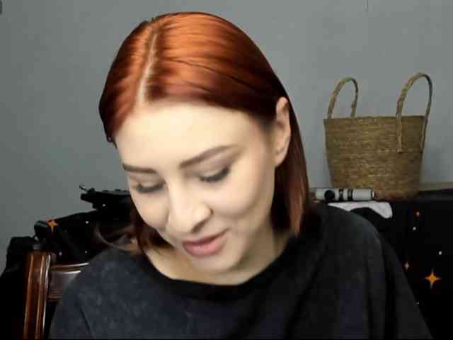 RedheadDevil webcam
