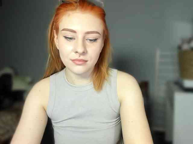 RedheadDevil webcam