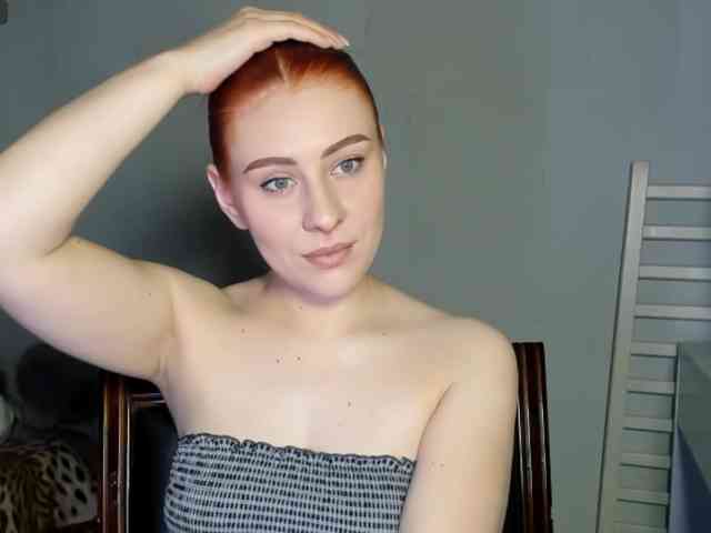 RedheadDevil webcam