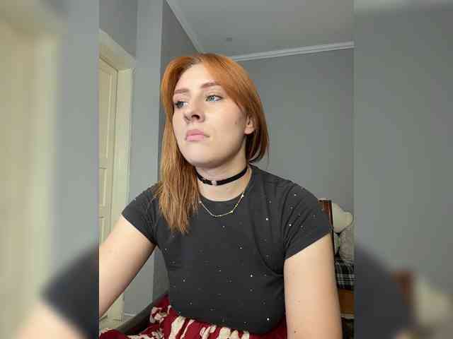 RedheadDevil webcam