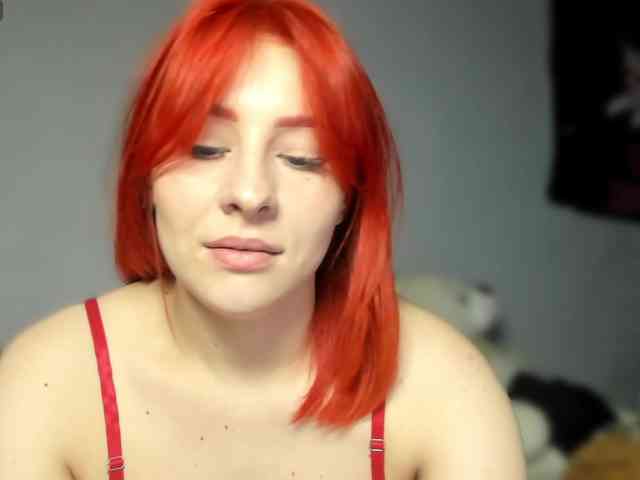 RedheadDevil webcam