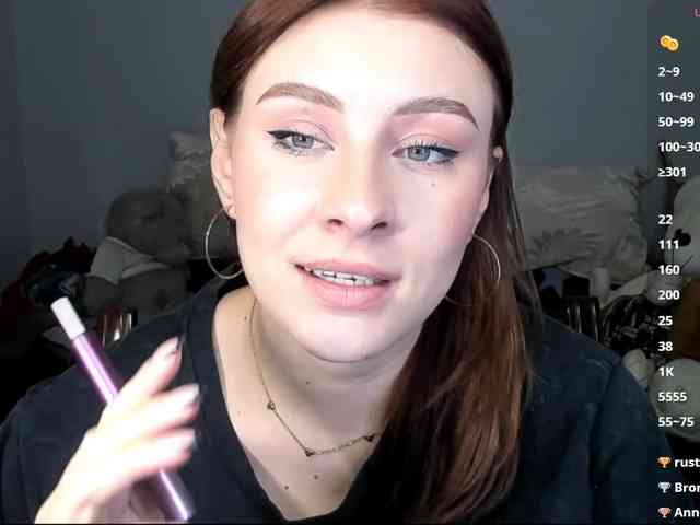 RedheadDevil webcam