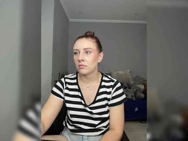 RedheadDevil webcam