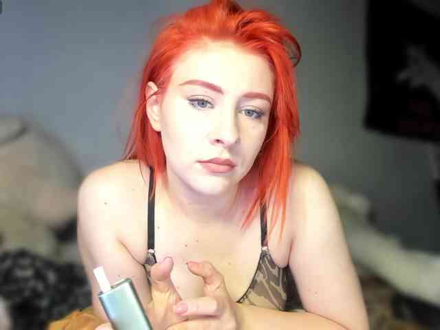 RedheadDevil webcam