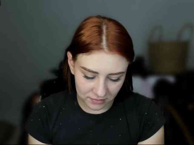 RedheadDevil webcam