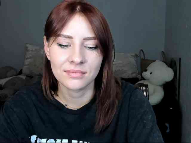 RedheadDevil webcam