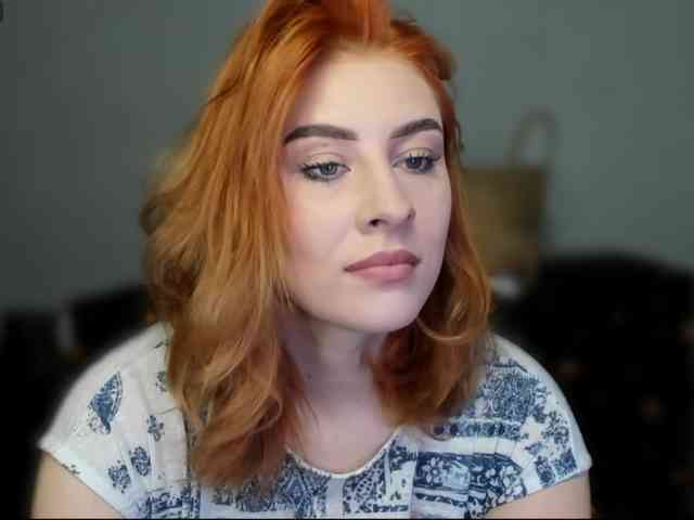 RedheadDevil webcam