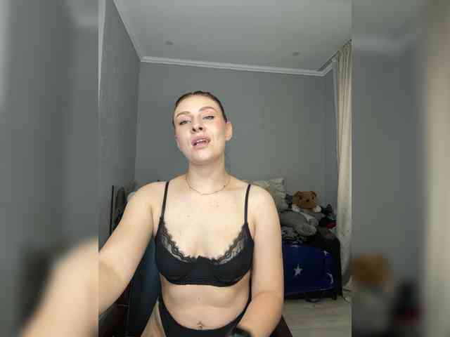 RedheadDevil webcam