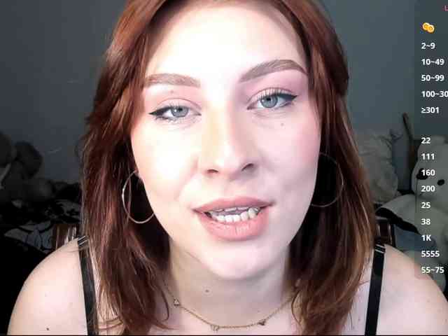 RedheadDevil webcam