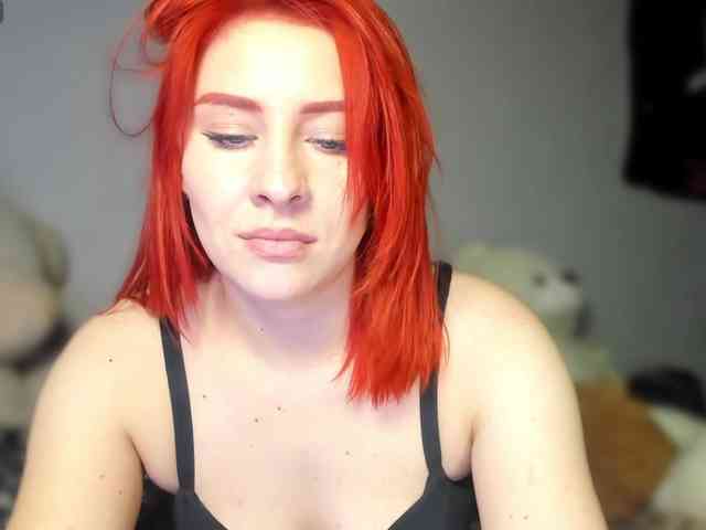 RedheadDevil webcam