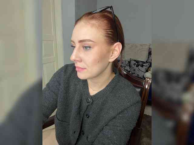 RedheadDevil webcam
