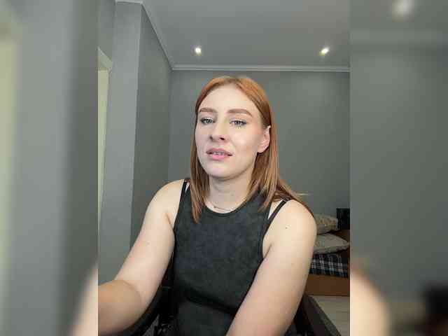 RedheadDevil webcam