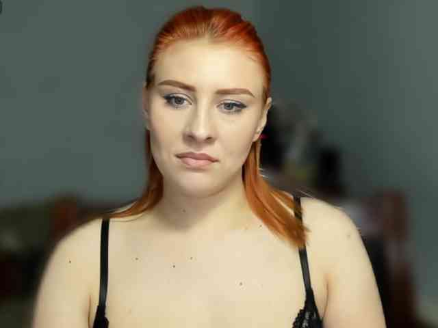 RedheadDevil webcam