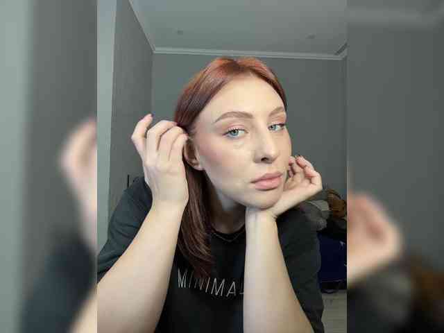 RedheadDevil webcam