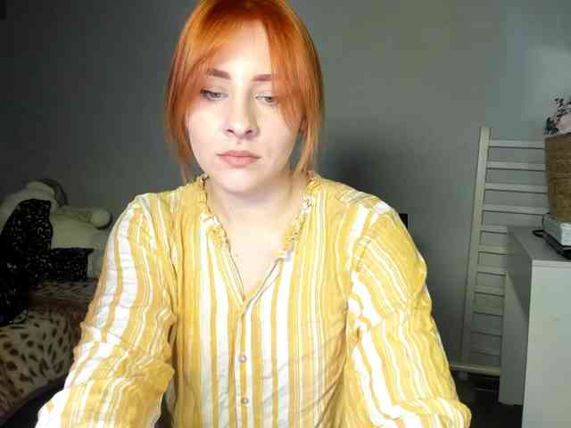 RedheadDevil webcam