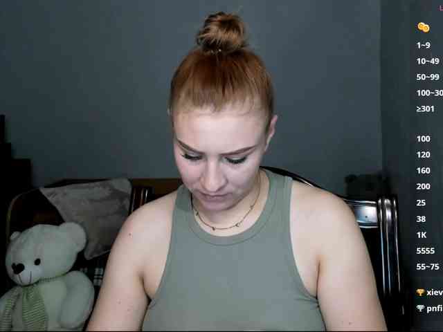 RedheadDevil webcam