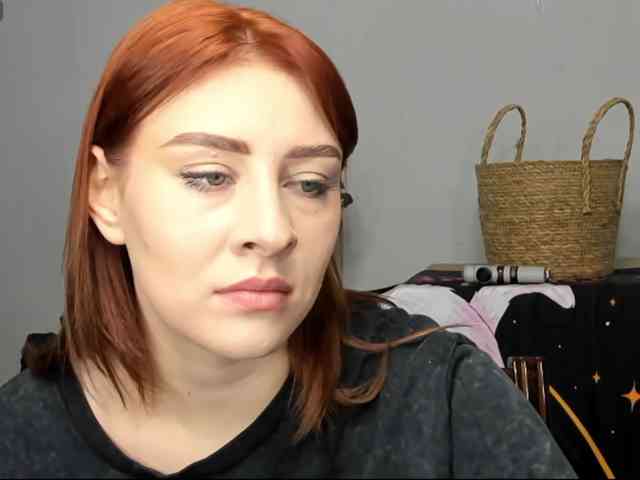 RedheadDevil webcam