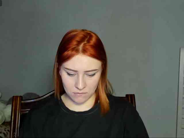 RedheadDevil webcam