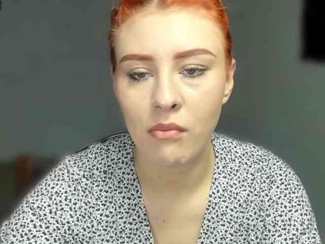 RedheadDevil webcam