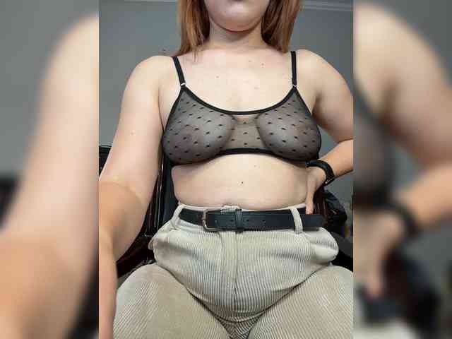 RedheadDevil webcam