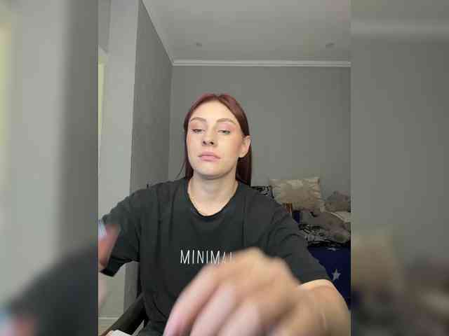 RedheadDevil webcam