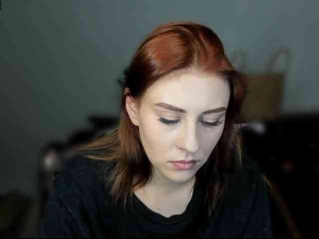 RedheadDevil webcam