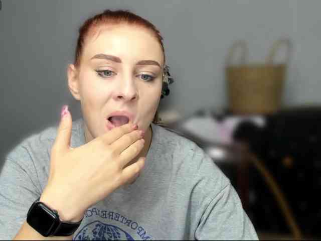 RedheadDevil webcam