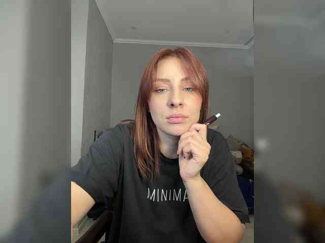 RedheadDevil webcam